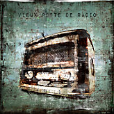 Vintage Radio - Glass Coat
